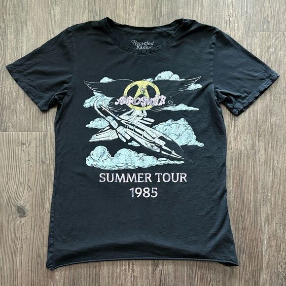 RECYCLED KARAMA AEROSMITH GRAPHIC BAND TEE WOMENS MEDIUM - Picture 1 of 5